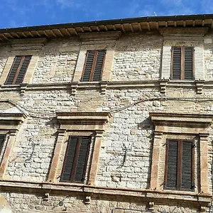 palazzo-calocci-appartamenti-in-assisi.hotels-perugia.com/